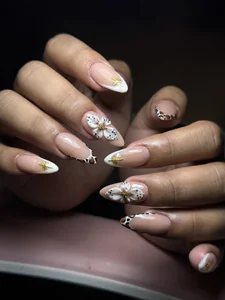 Queen_athenax Public صورة واحدة|Queen_athenax Public صورتان|Queen_athenax Public  4 صور|Queen_athenax Public  4 صورة