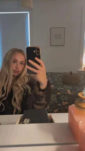 Public de ThatGirl_NextDoor  Imagens