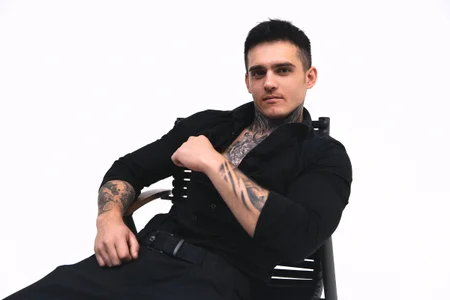 CarterColeのPublicの 7枚の写真