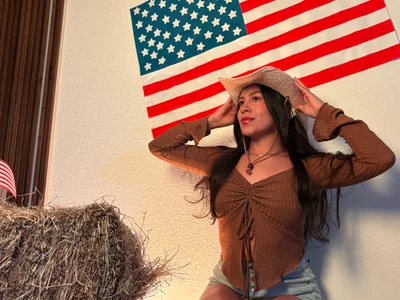 EmiGomez_ ⭐🤠 Your Favorite Fourth of July Cowgirl 🇺🇸 Pic 5