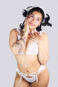 PEACHY_TAY: 😈😈 ( 2 фото)