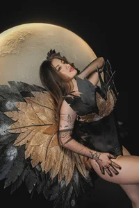 MaryLewis_Moon angel图片 2