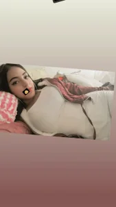 tiny_queens XXX nøgenfoto 2