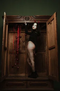 Devil's alluring