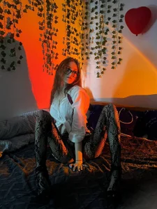 deletemelater Plaid & Amber Glow 🧡 Pic 4
