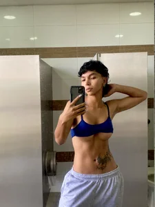 xhenisa_ Public Fotka 9