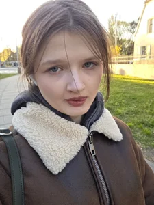 JaneRosen I'm walking and relaxing😇 slika 2