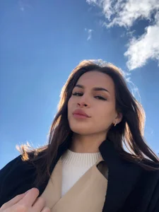 GretaAnerton Public 사진 2