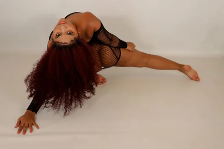 jones_maddy_ Let's play ? Kamasutra time Pic 3