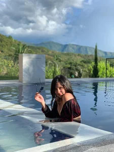 Meghan320のPool Dayの 3枚の写真