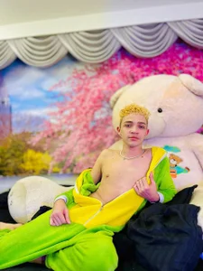 Friends_Lust Public Pic