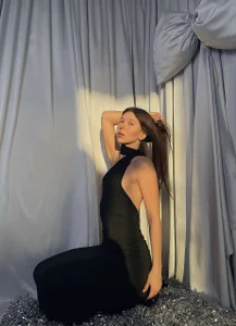 viviann_evans Merry Christmas and Happy New Year 2025 ☃️ Pic 6