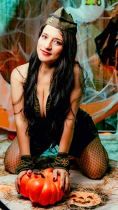 Emelyross_ Public صورة واحدة|Emelyross_ Public صورتان|Emelyross_ Public  3 صور|Emelyross_ Public  3 صورة