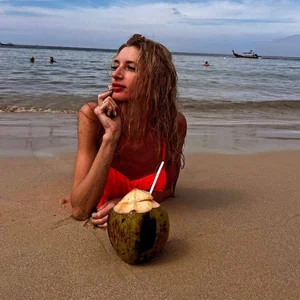 skinnyladyy 🌴 Pic