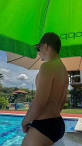 NicoKinggs_のPool Day 💦💚の 4枚の写真