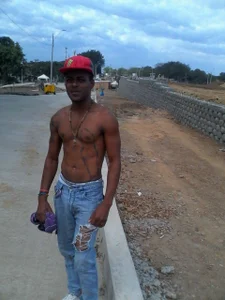 royblackbigpvt stra...black latino Pic