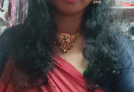 AMRUTHA-116 Cutie Foto 2