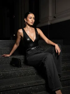 DeliaPesta kullanıcısının Mirror Confessions albümü -  fotoğraf