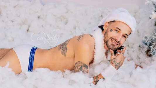 Hisoka_011: A very naughty Christmas 🎄🎄🎄 ( фото)