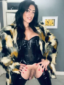 Latex de Lulupreston  2 Imagens