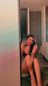 mady_malkovax A girl of your dreams 🥰 Immagine 