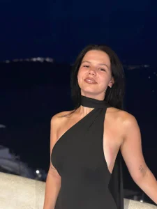 MaydaCornwall Public Foto 2