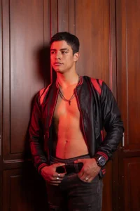 jacobbiker: sexy ( 4 фото)