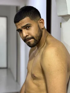 YOUR MODEL FAVORITE 😏😏 de Kai_costa  4 Imagens