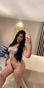 RenataBellucciWelcome to my room图片