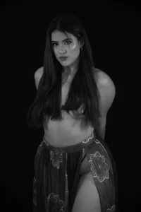 nathalie_rivers Nathalie Black and White ♥ Pic 2