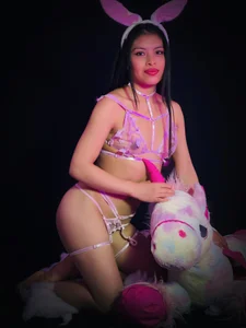 sweet girl 🤤🥰 de Chloe_Martini  7 Imagens