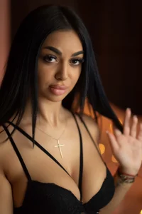 BlackCover_ Unveiled Beauty 🔥 Εικόνα 4