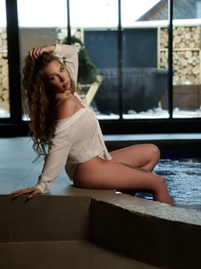 AlysonHuxley's photo
