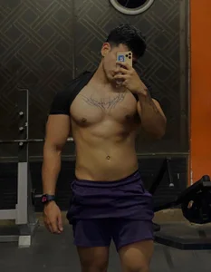 Derek_Voss gym Bilde