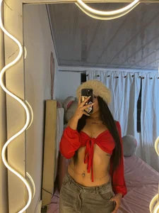 ludo_kitty outfit 사진