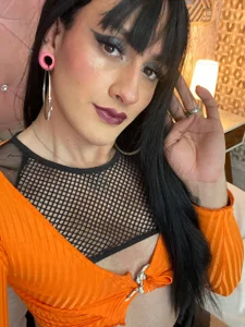 Miley_Cavendish my in orange Poză 5