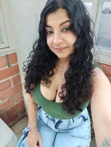 Zarah_Lukas Public صورة واحدة|Zarah_Lukas Public صورتان|Zarah_Lukas Public  5 صور|Zarah_Lukas Public  5 صورة