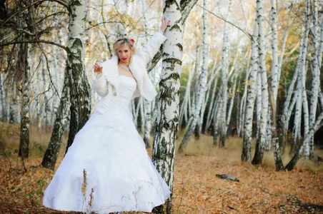 AdrianaSea Bride's Walk Pic