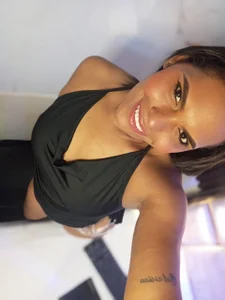 anny_run69black girl图片 3