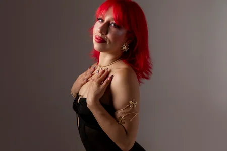 AbellaFox_ I'd like to know what you want. Pic 3