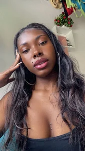 emily_browne Casual before my transmision📷 Pic 2