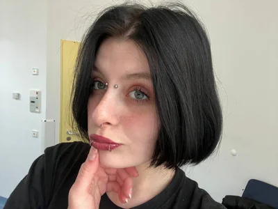 MisAlise Femme Rebel Immagine 