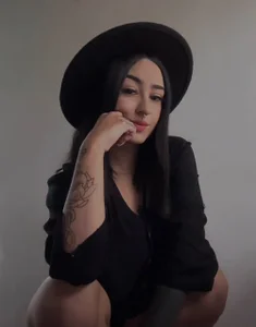 ChloeShade Public Foto