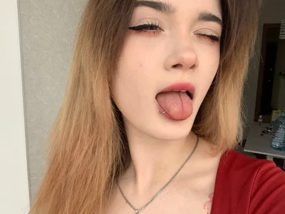 liana_kisses A piece of my day 🎀😜 Pic 4