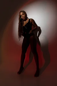 AitanaBrown_ a hot brunette Foto 2