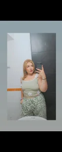 mila_curvy Public Poză