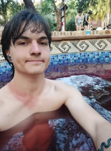 MrPine19 Public Εικόνα 4