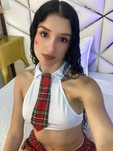 MELODYY_SWEET a naughty schoolgirl 😈 Pic 3