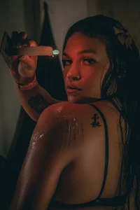 Heat-Heat od Samara_Hillss  snímek