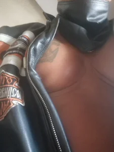 muschilegga1 Chest Gambar